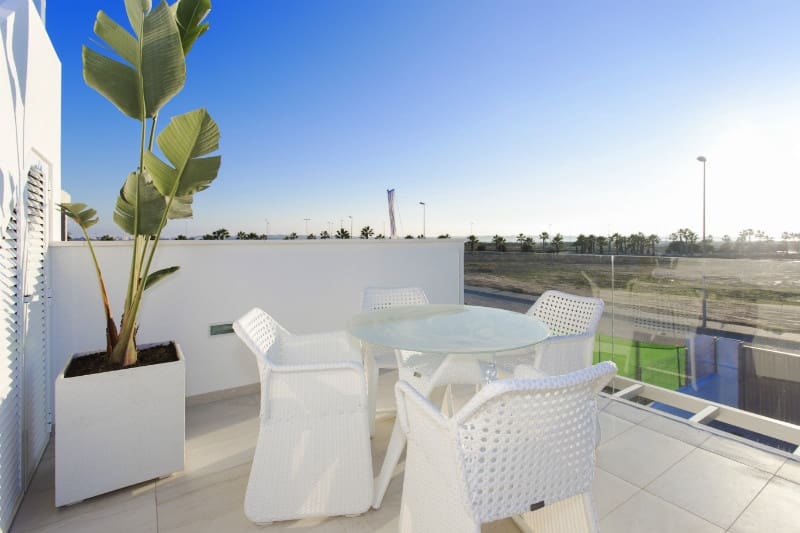 3 soveværelse Villa til salg i Guardamar del Segura med swimmingpool garage - € 399.000 (Ref: 8207405)