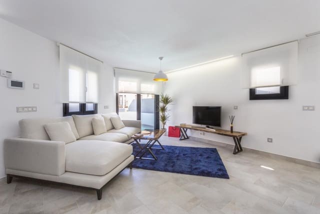 3 soveværelse Villa til salg i Torrevieja med swimmingpool garage - € 660.000 (Ref: 8207418)