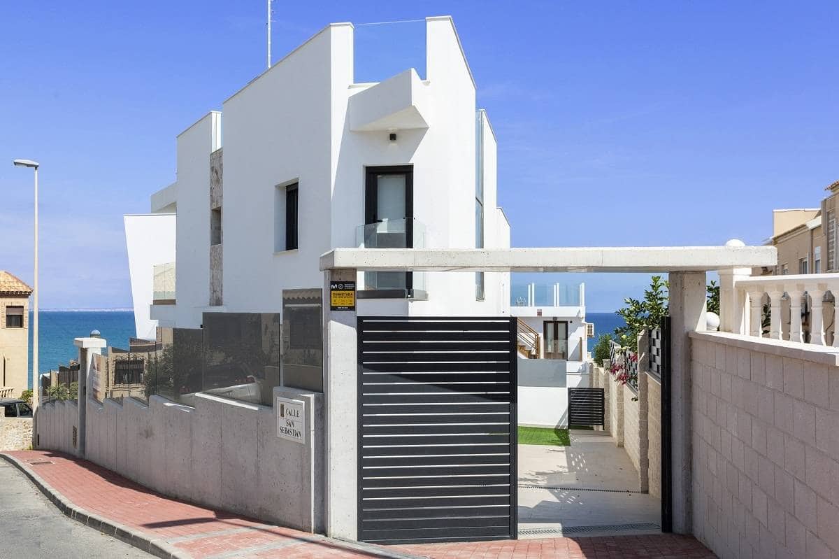 3 soveværelse Villa til salg i Torrevieja med swimmingpool garage - € 660.000 (Ref: 8207418)