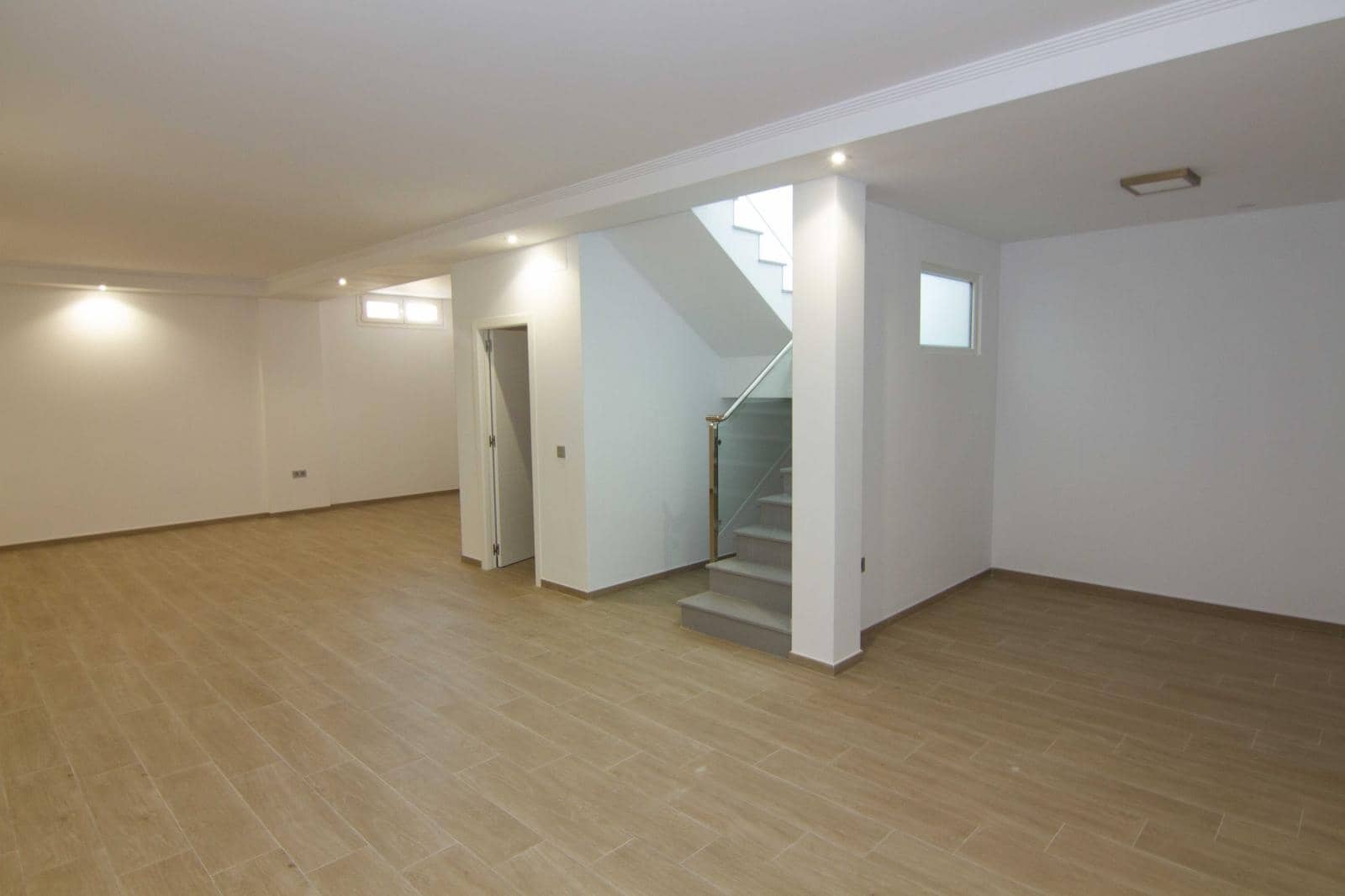 3 soveværelse Villa til salg i Torrevieja med swimmingpool garage - € 580.000 (Ref: 8207434)