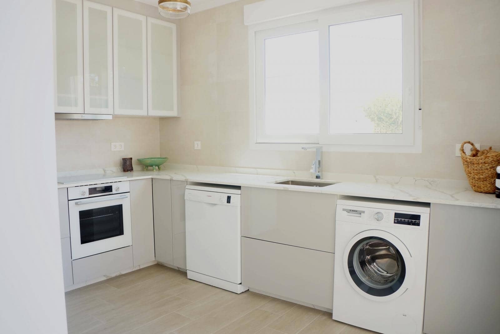 3 soveværelse Villa til salg i Torrevieja med swimmingpool garage - € 580.000 (Ref: 8207434)