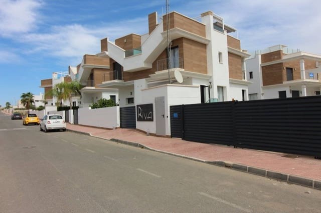 4 soveværelse Bungalow til salg i Rojales med swimmingpool garage - € 390.000 (Ref: 8207443)