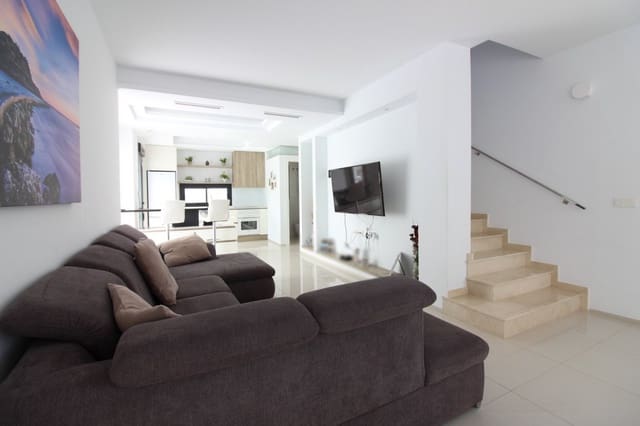 4 soveværelse Bungalow til salg i Rojales med swimmingpool garage - € 390.000 (Ref: 8207443)