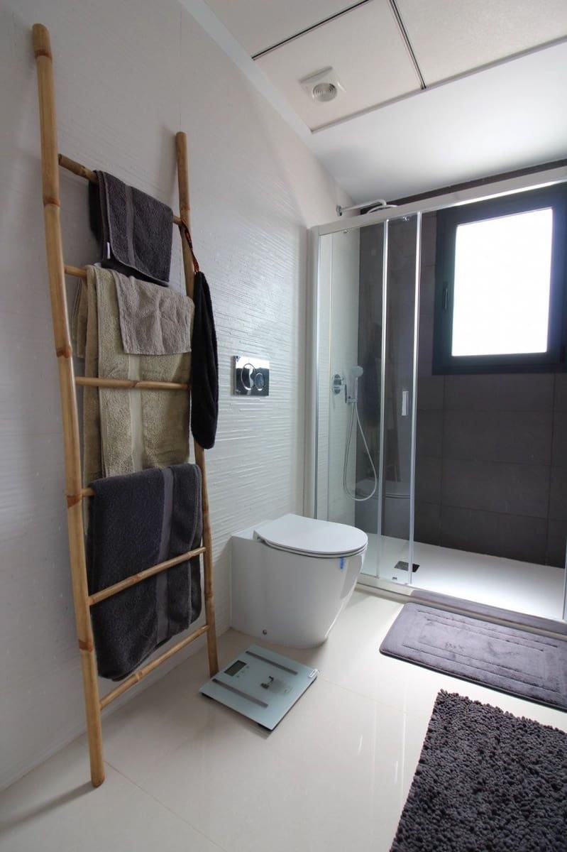 4 soveværelse Bungalow til salg i Rojales med swimmingpool garage - € 390.000 (Ref: 8207443)