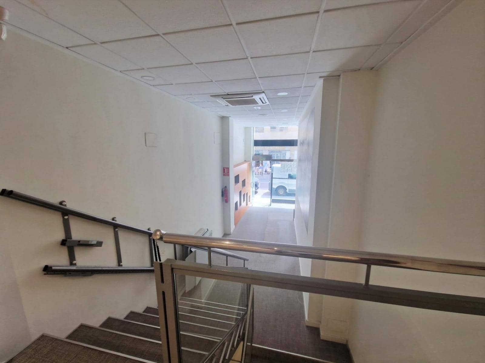 Kommersiell til salgs i Guardamar del Segura - € 275 000 (Ref: 8207450)