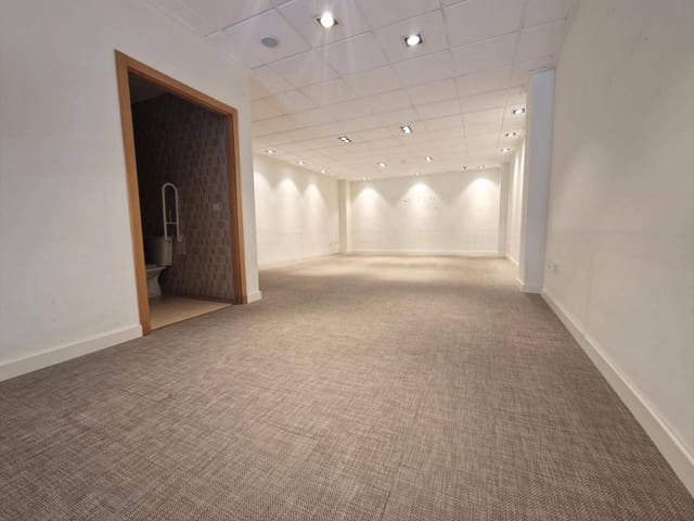 Comercial para venda em Guardamar del Segura - 275 000 € (Ref: 8207450)