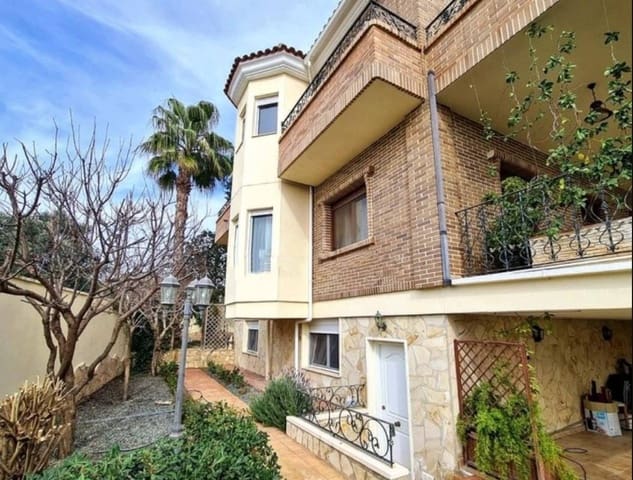 5 makuuhuone Huvila myytävänä paikassa Ciudad Quesada, Rojales mukana uima-altaan - 670 000 € (Ref: 8207459)