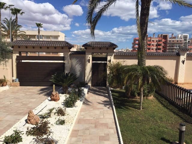 5 slaapkamer Villa te koop in Orihuela met zwembad - € 1.000.000 (Ref: 8207464)