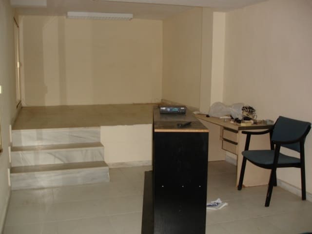 Kommersiell til salgs i Avenida Habaneras - Curva de Palangre, Torrevieja - € 320 000 (Ref: 8207479)