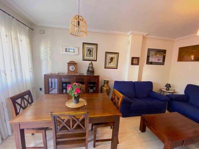 Piso de 3 habitaciones en San Miguel de Salinas en venta con piscina - 177.000 € (Ref: 8207485)