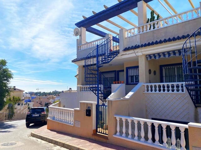 Piso de 3 habitaciones en San Miguel de Salinas en venta con piscina - 177.000 € (Ref: 8207485)