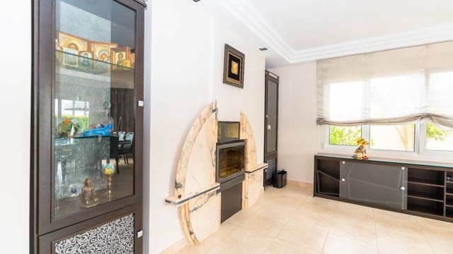 4 sovrum Villa till salu i Aguas Nuevas, Torrevieja med pool - 995 000 € (Ref: 8220327)