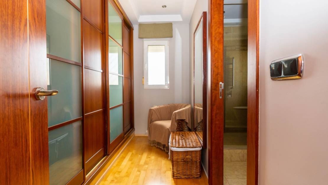 4 soveværelse Villa til salg i Aguas Nuevas med swimmingpool - € 995.000 (Ref: 8220327)