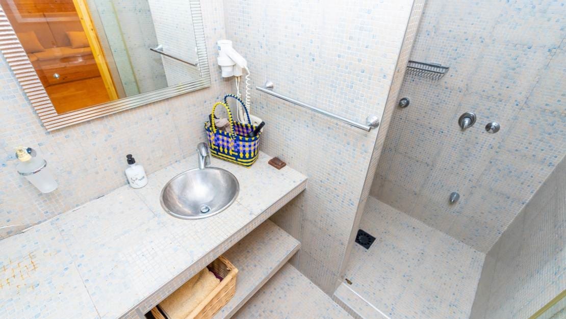 4 soveværelse Villa til salg i Aguas Nuevas med swimmingpool - € 995.000 (Ref: 8220327)