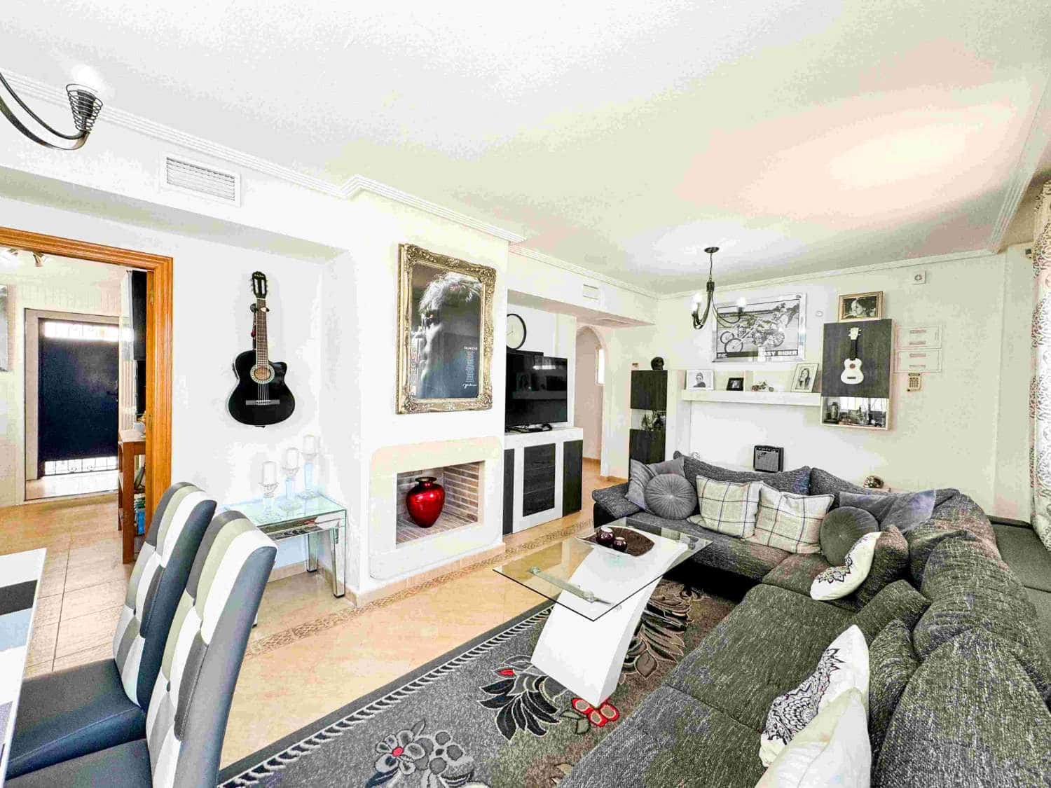 4 bedroom Villa for sale in Orihuela with pool - € 400,000 (Ref: 8353759)