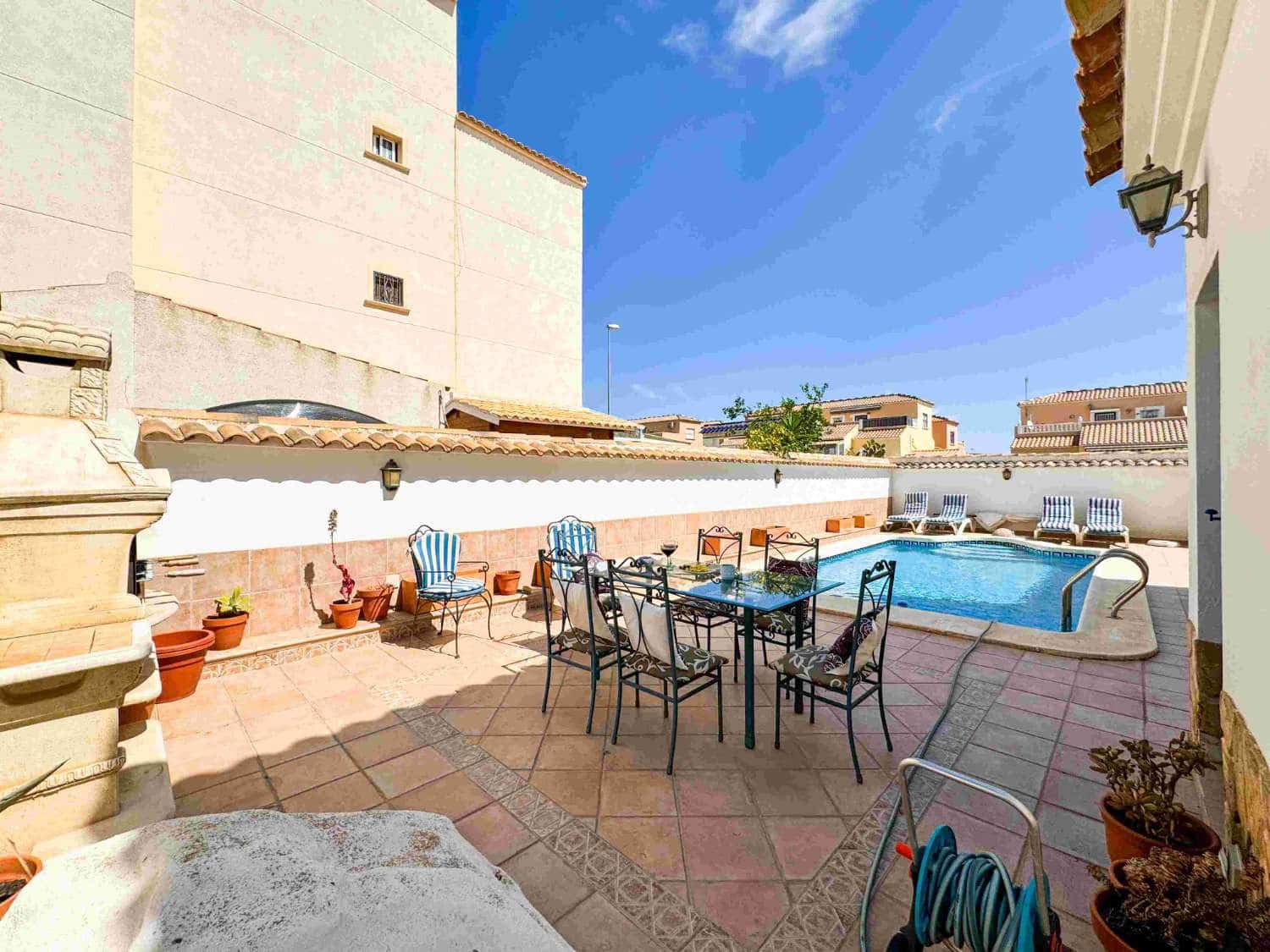 4 bedroom Villa for sale in Orihuela with pool - € 400,000 (Ref: 8353759)