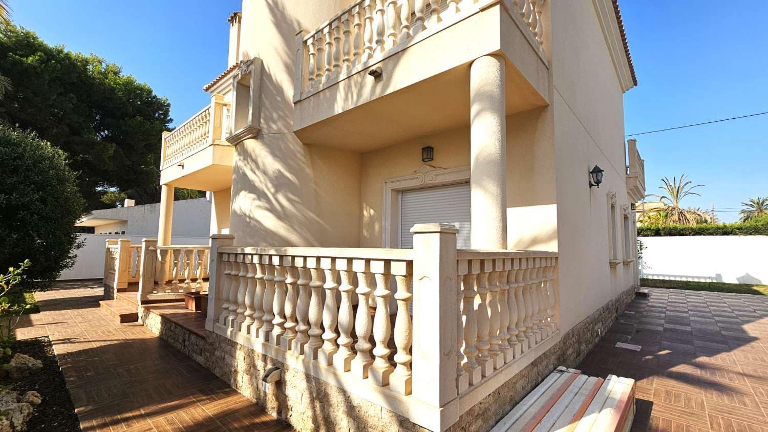 4 bedroom Villa for sale in Orihuela with pool - € 910,000 (Ref: 8423197)