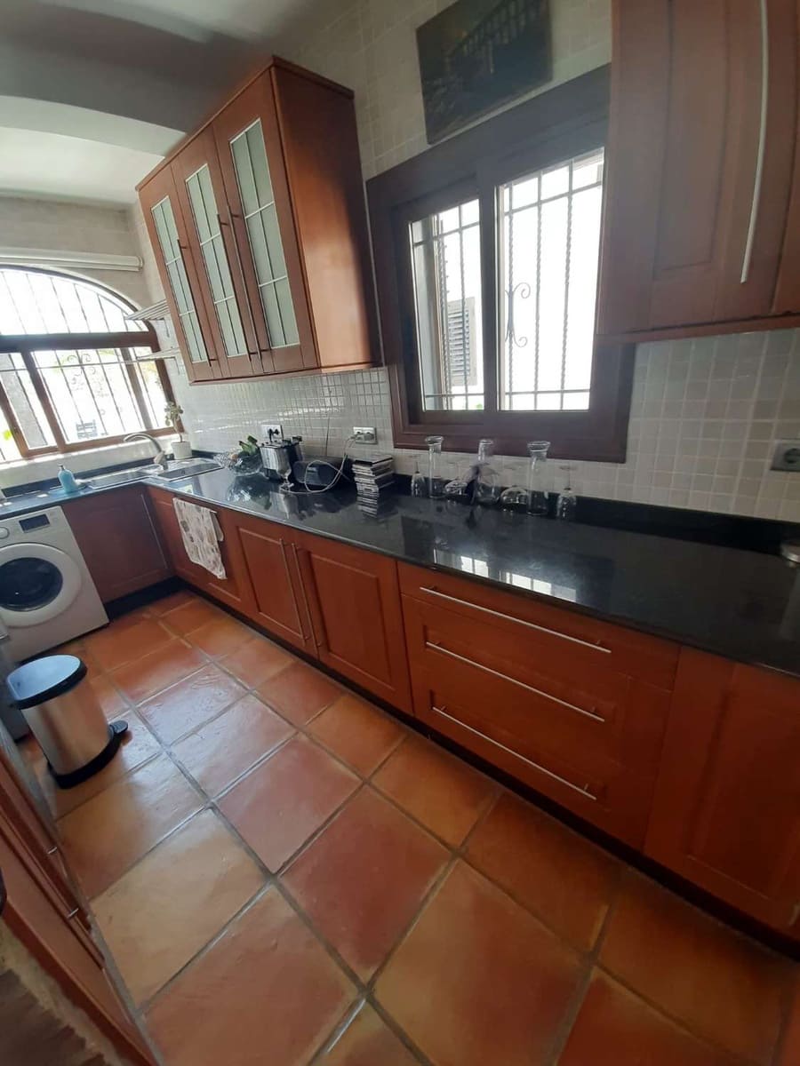 4 bedroom Villa for sale in Orihuela with pool garage - € 549,000 (Ref: 8456810)