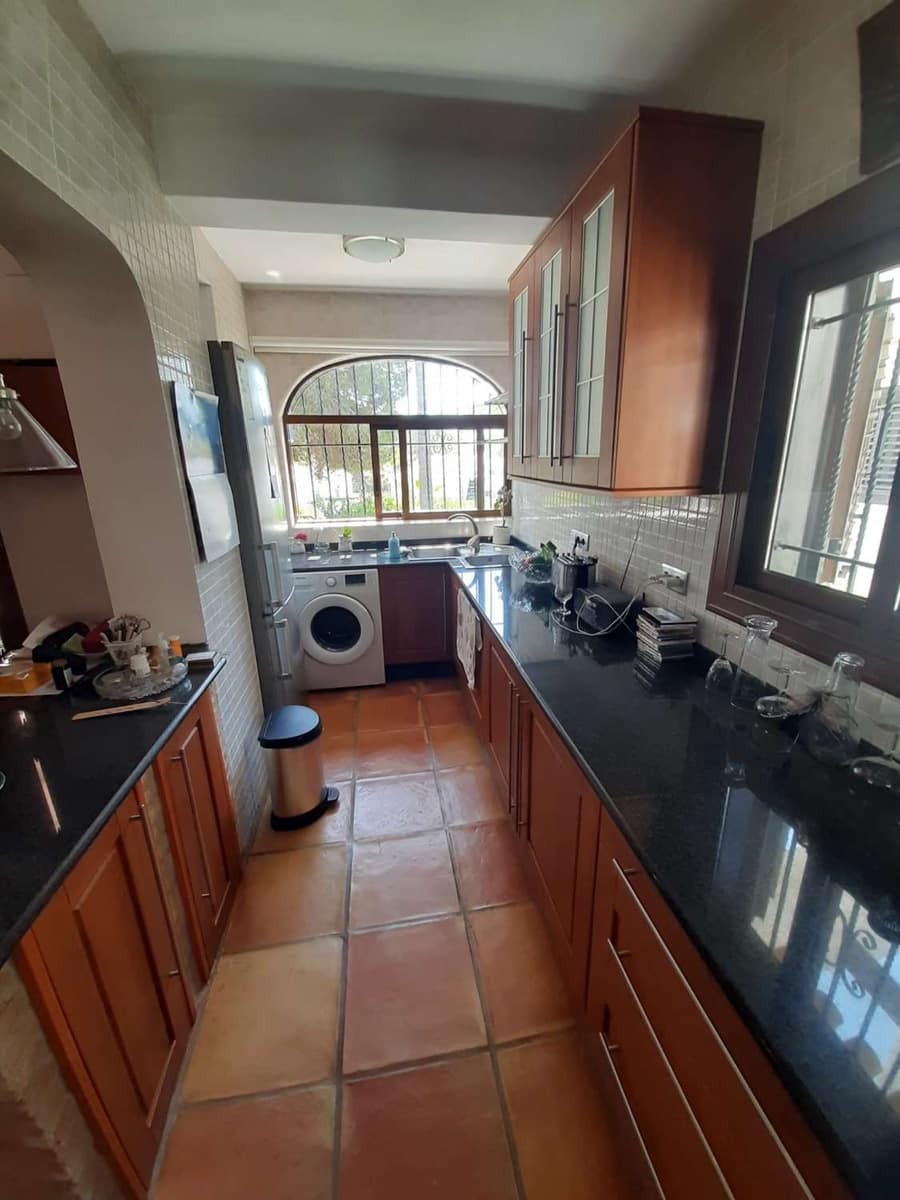 4 bedroom Villa for sale in Orihuela with pool garage - € 549,000 (Ref: 8456810)