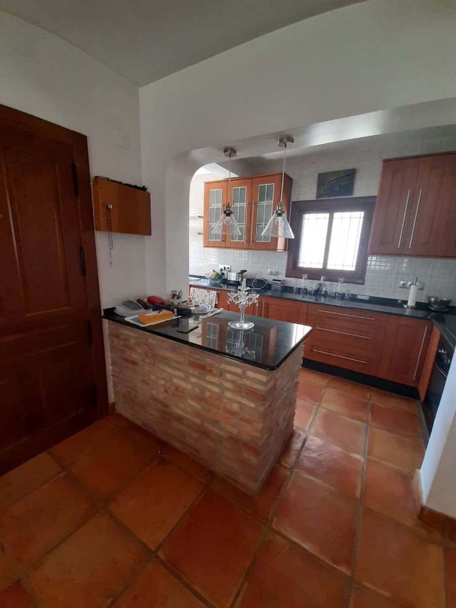 4 bedroom Villa for sale in Orihuela with pool garage - € 549,000 (Ref: 8456810)