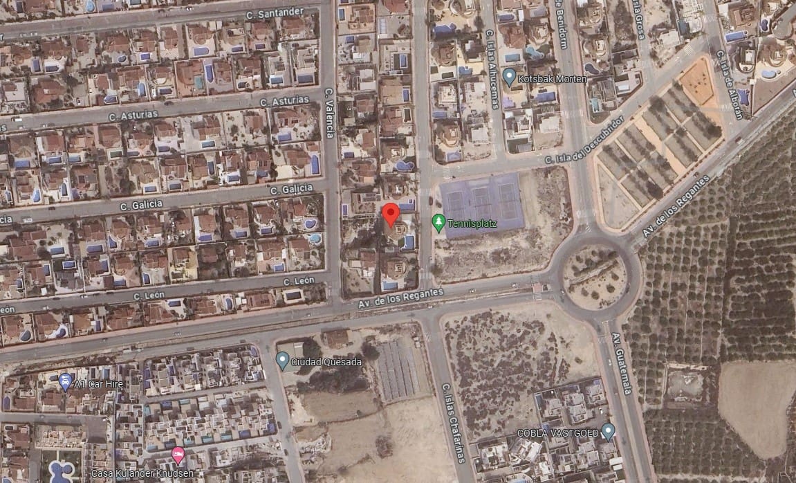 5 bedroom Villa for sale in Rojales with pool garage - € 860,000 (Ref: 8477795)