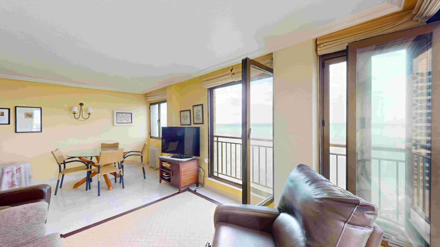 3 camera da letto Appartamento in vendita in Torrevieja con piscina garage - 355.000 € (Rif: 8549131)