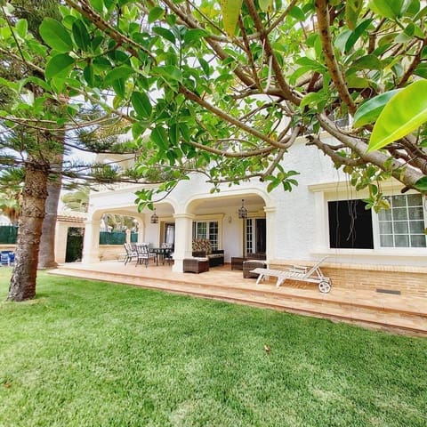 7 soverom Villa til salgs i Cabo Roig, Orihuela med svømmebasseng - € 1 490 000 (Ref: 8550981)