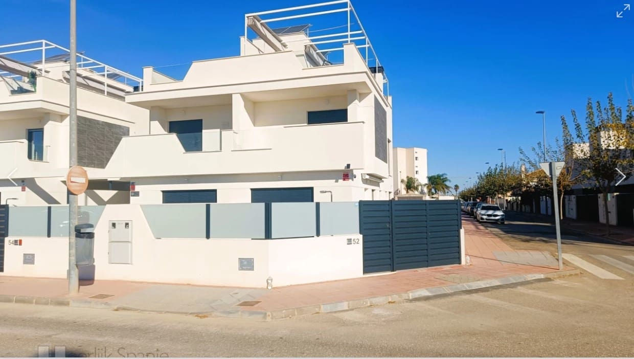 3 soveværelse Rækkehus til salg i Santiago de la Ribera med swimmingpool - € 369.900 (Ref: 8550982)