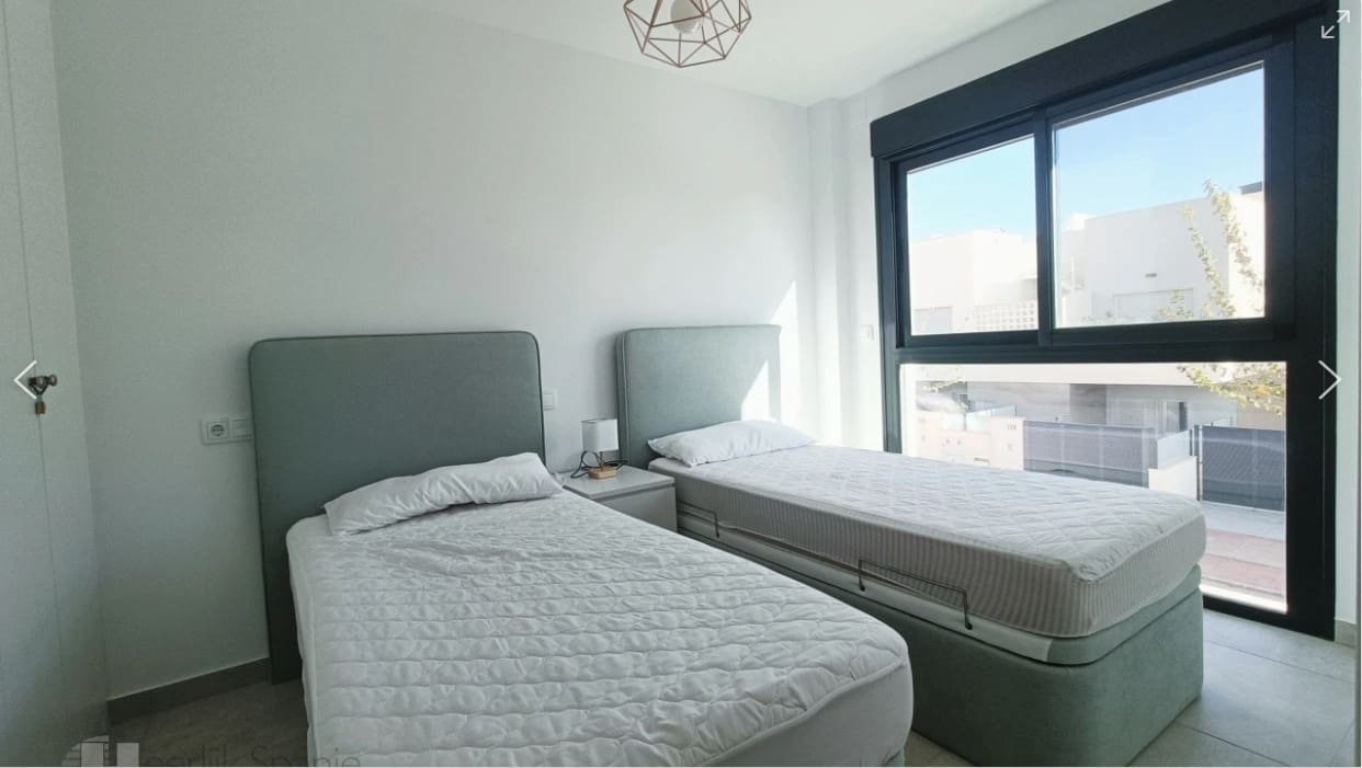 3 soveværelse Rækkehus til salg i Santiago de la Ribera med swimmingpool - € 369.900 (Ref: 8550982)