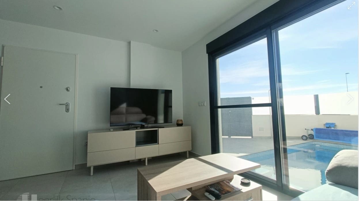 3 soveværelse Rækkehus til salg i Santiago de la Ribera med swimmingpool - € 369.900 (Ref: 8550982)