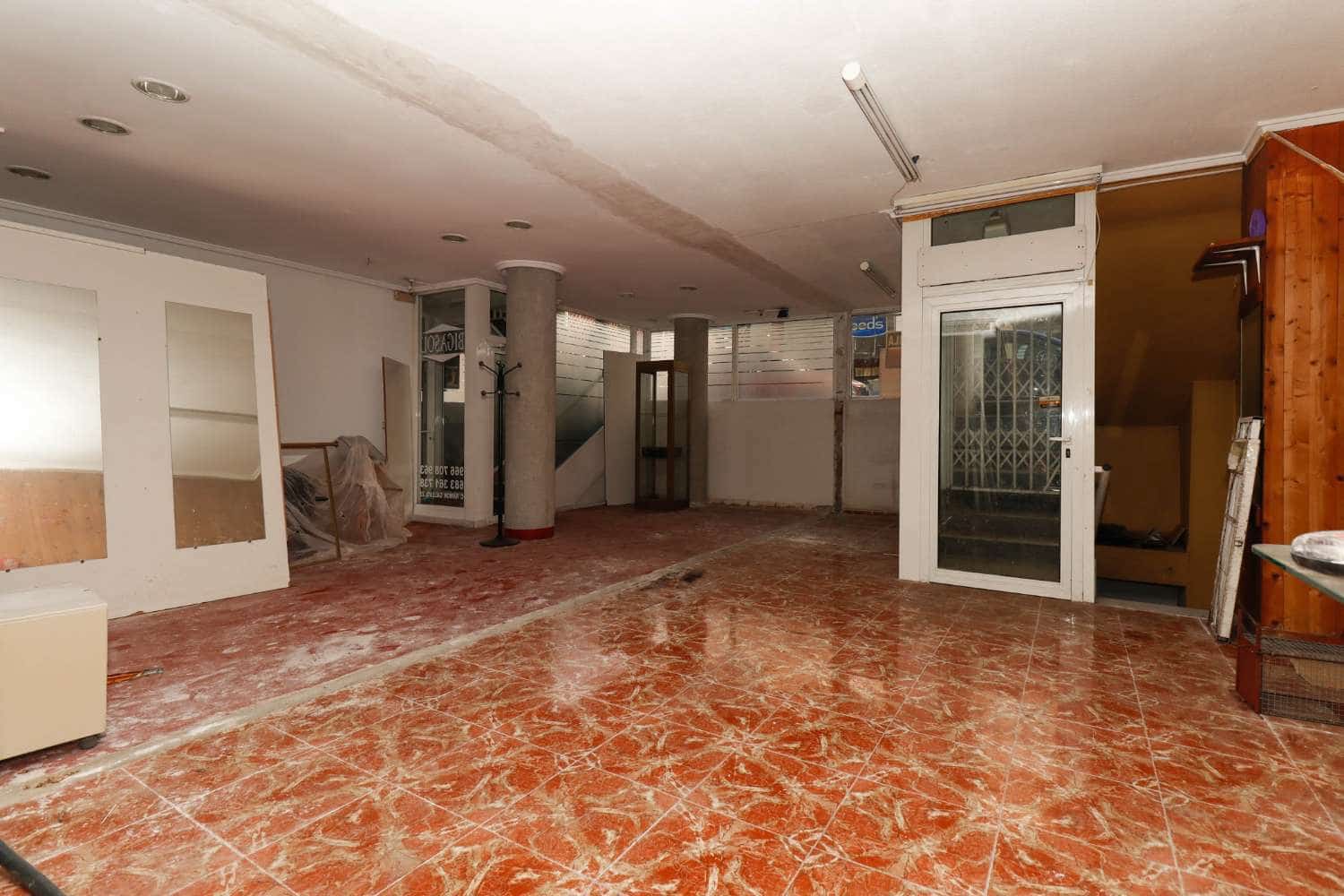 Erhverv til salg i Torrevieja - € 298.000 (Ref: 8561277)