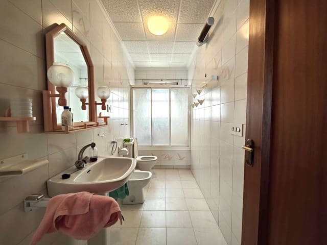 5 soveværelse Lejlighed til salg i Torrevieja - € 299.000 (Ref: 8567965)