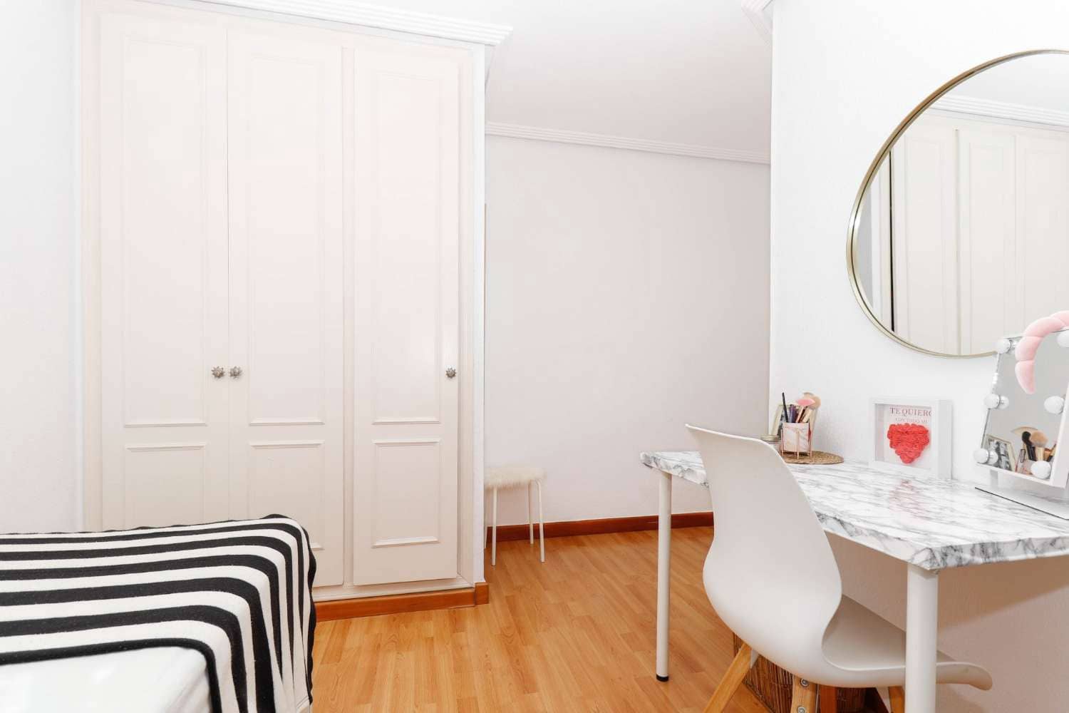 3 bedroom Apartment for sale in Torrevieja - € 189,000 (Ref: 8570363)