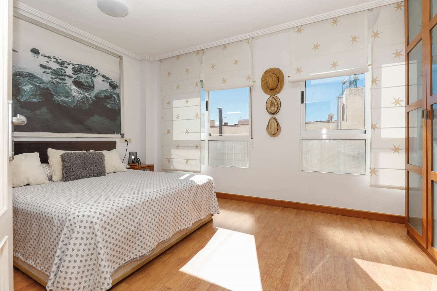 3 bedroom Apartment for sale in Torrevieja - € 189,000 (Ref: 8570363)