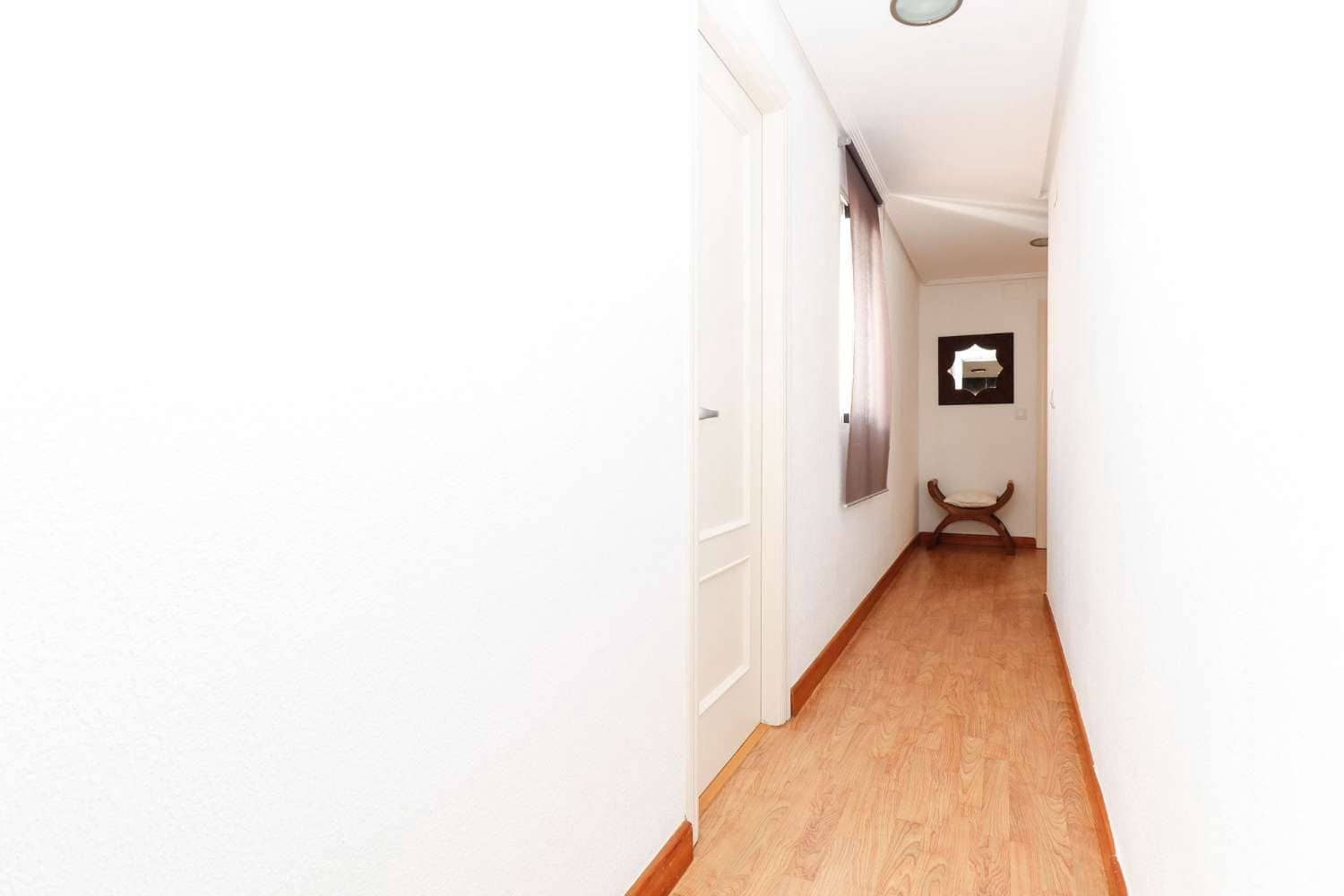 3 bedroom Apartment for sale in Torrevieja - € 189,000 (Ref: 8570363)