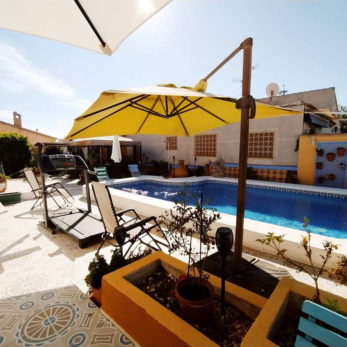 4 bedroom Villa for sale in Orihuela with pool - € 369,950 (Ref: 8582051)