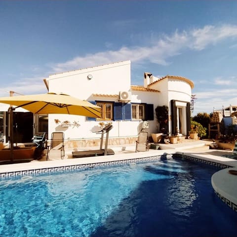 4 sovrum Villa till salu i Orihuela med pool - 369 950 € (Ref: 8582051)