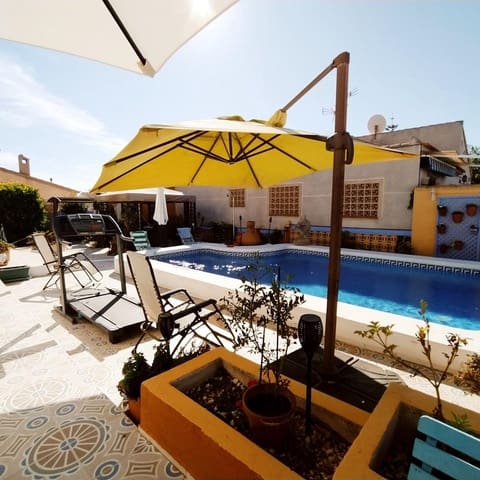 4 sovrum Villa till salu i Orihuela med pool - 369 950 € (Ref: 8582051)