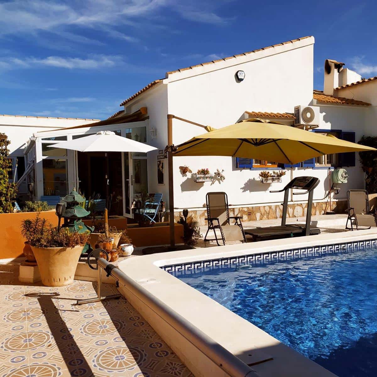 4 bedroom Villa for sale in Orihuela with pool - € 369,950 (Ref: 8582051)