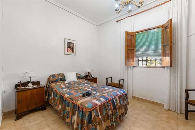 4 slaapkamer Finca/Landhuis te koop in Orihuela met garage - € 250.000 (Ref: 8726943)