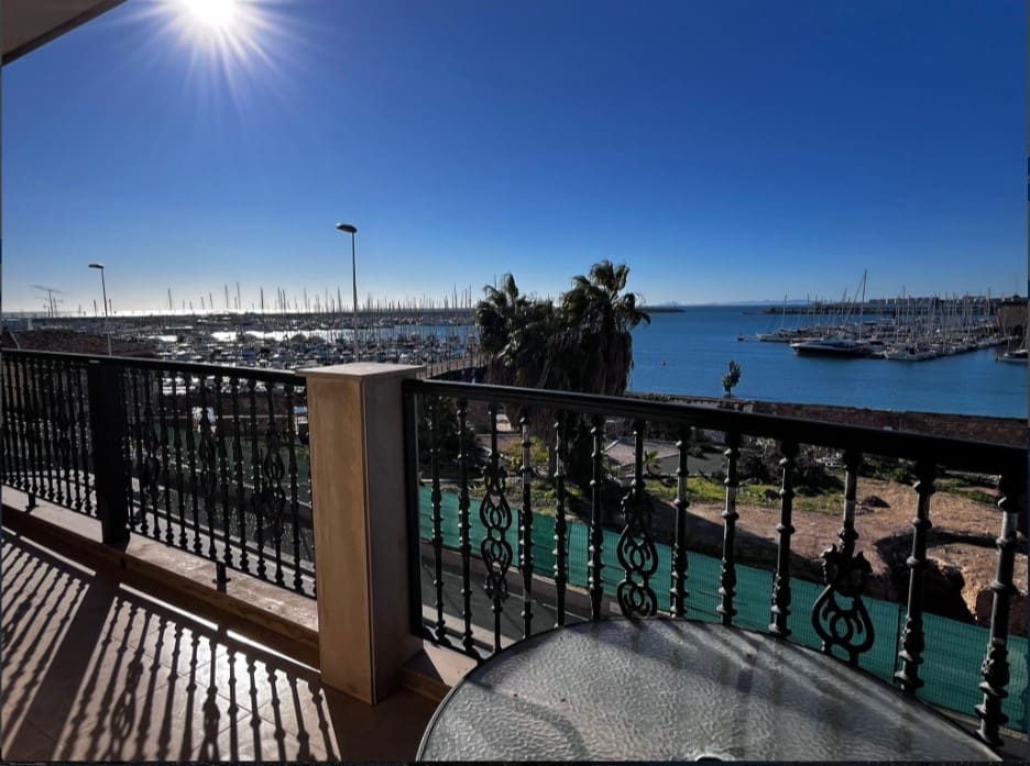 3 camera da letto Appartamento in vendita in Torrevieja con garage - 450.000 € (Rif: 8734989)