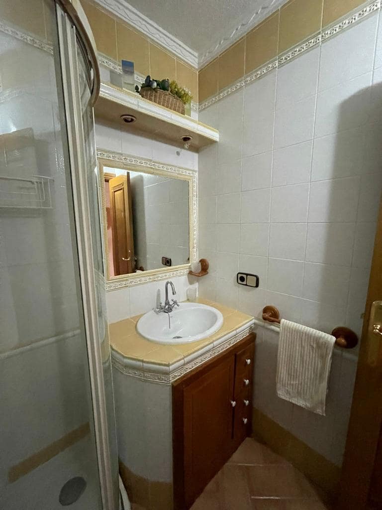 4 slaapkamer Flat te koop in Torrevieja - € 550.000 (Ref: 8754467)