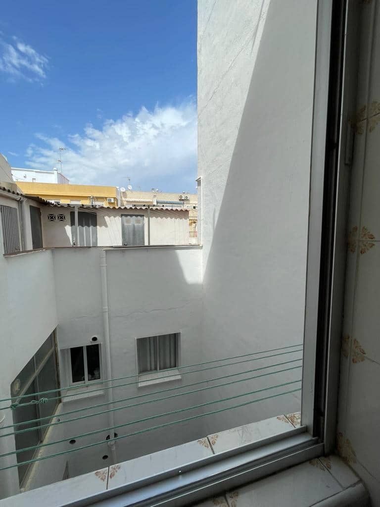 4 slaapkamer Flat te koop in Torrevieja - € 550.000 (Ref: 8754467)
