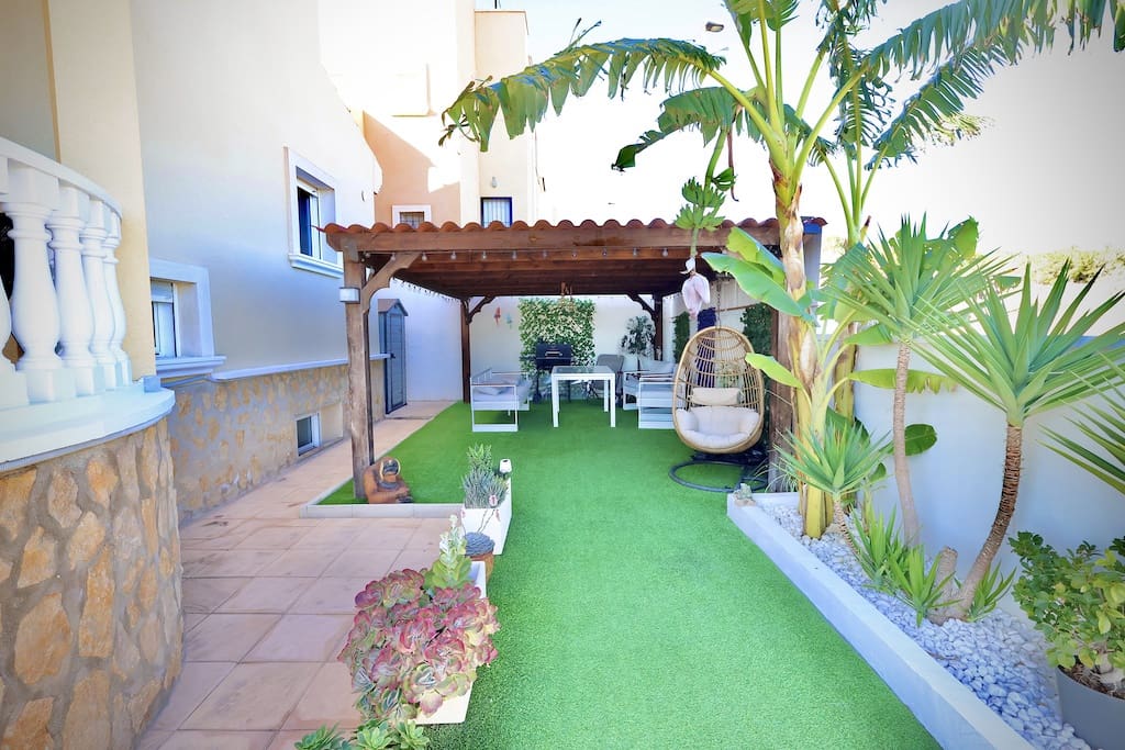 4 soveværelse Villa til salg i San Miguel de Salinas med swimmingpool garage - € 320.000 (Ref: 8759814)