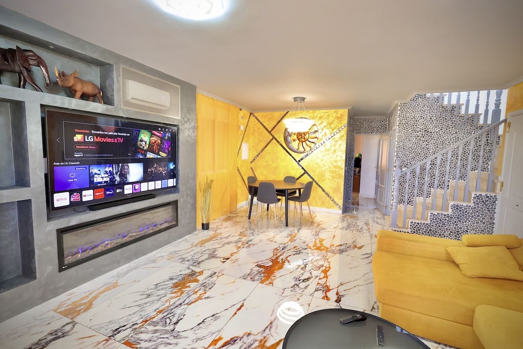 4 soveværelse Villa til salg i San Miguel de Salinas med swimmingpool garage - € 320.000 (Ref: 8759814)