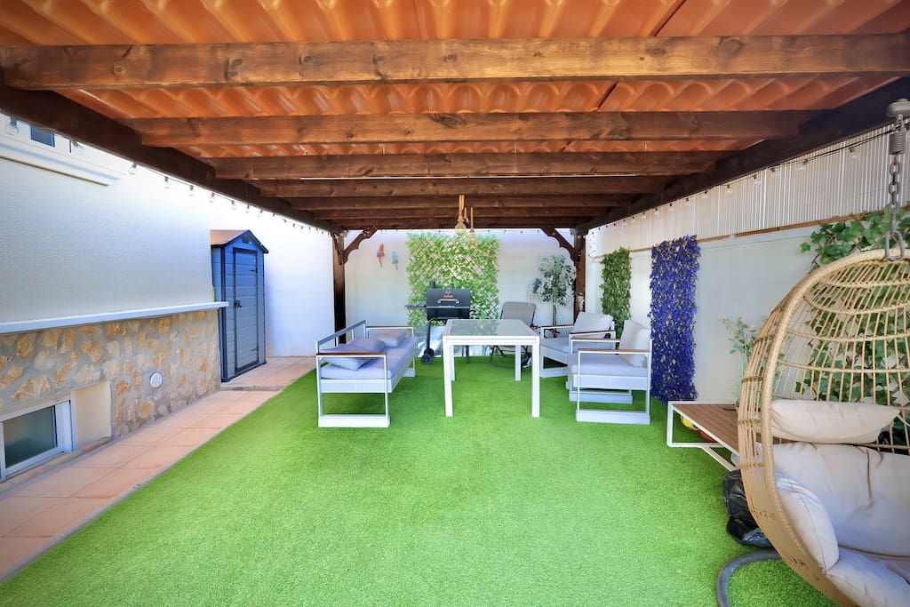 4 soveværelse Villa til salg i San Miguel de Salinas med swimmingpool garage - € 320.000 (Ref: 8759814)