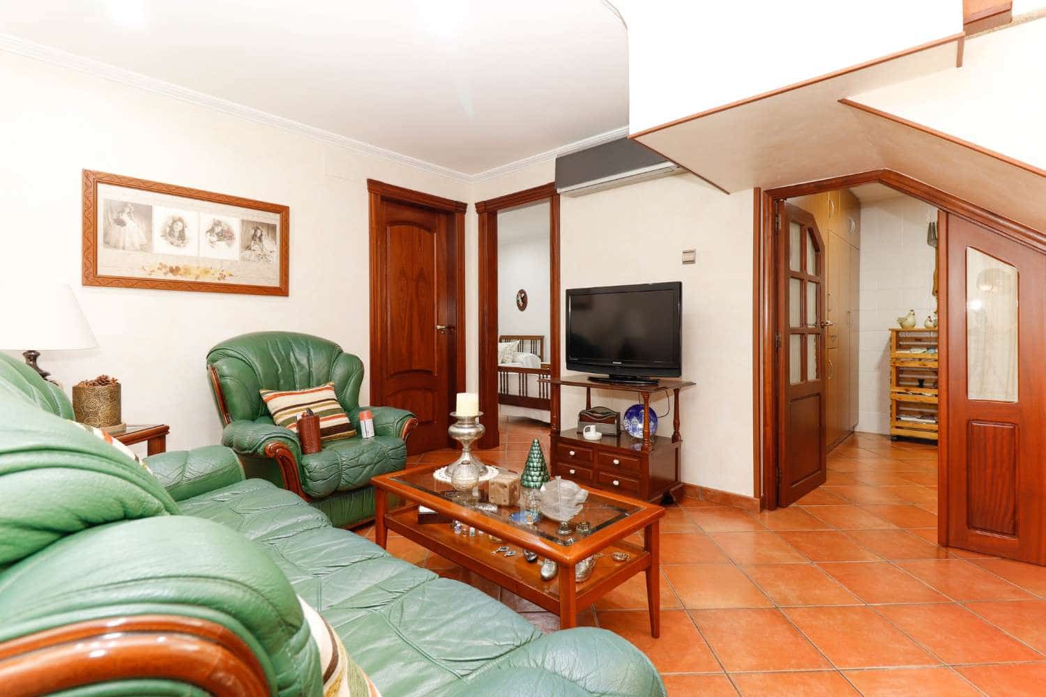 4 soveværelse Rækkehus til salg i Torrevieja med swimmingpool - € 450.000 (Ref: 8766668)