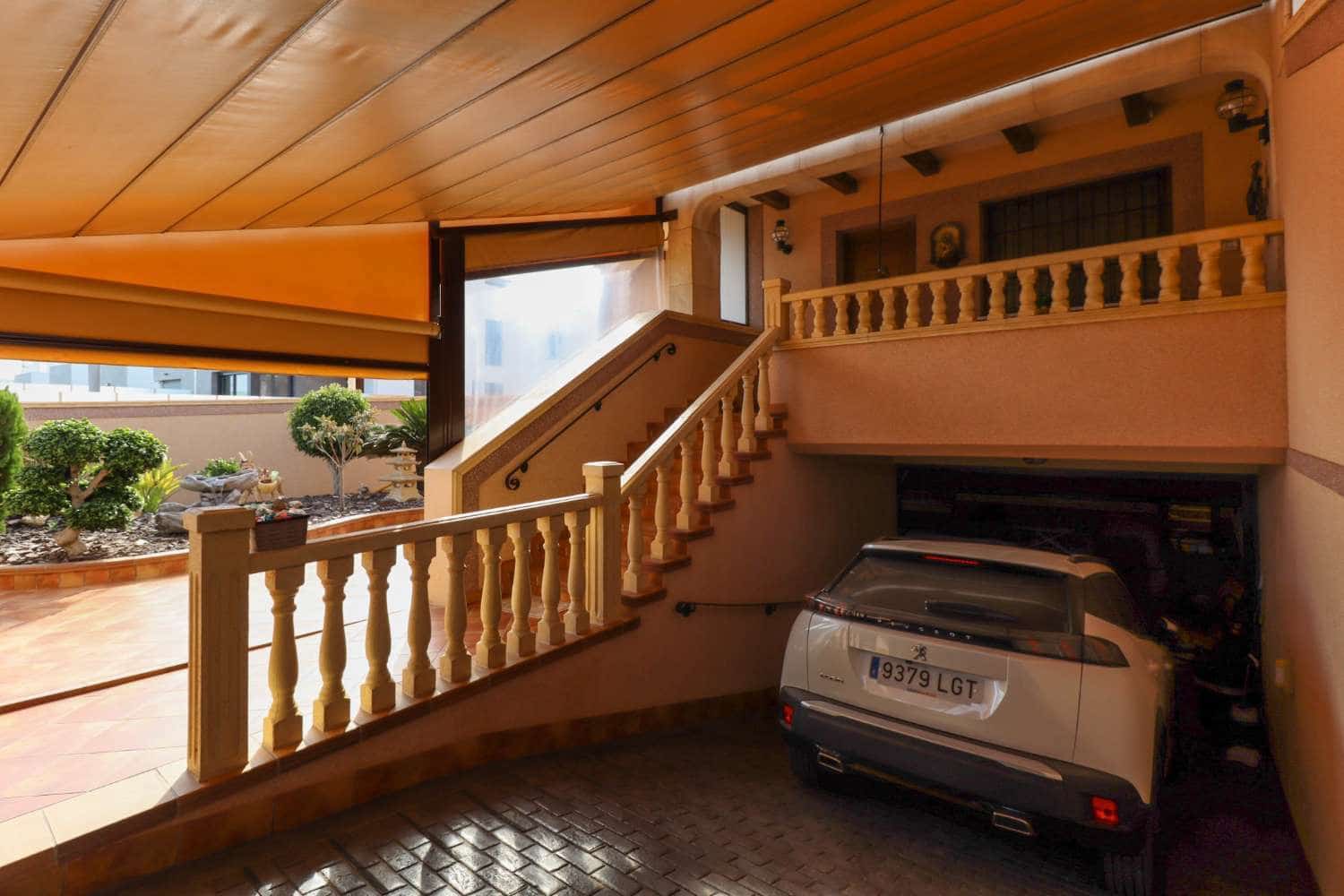 4 soveværelse Rækkehus til salg i Torrevieja med swimmingpool - € 450.000 (Ref: 8766668)