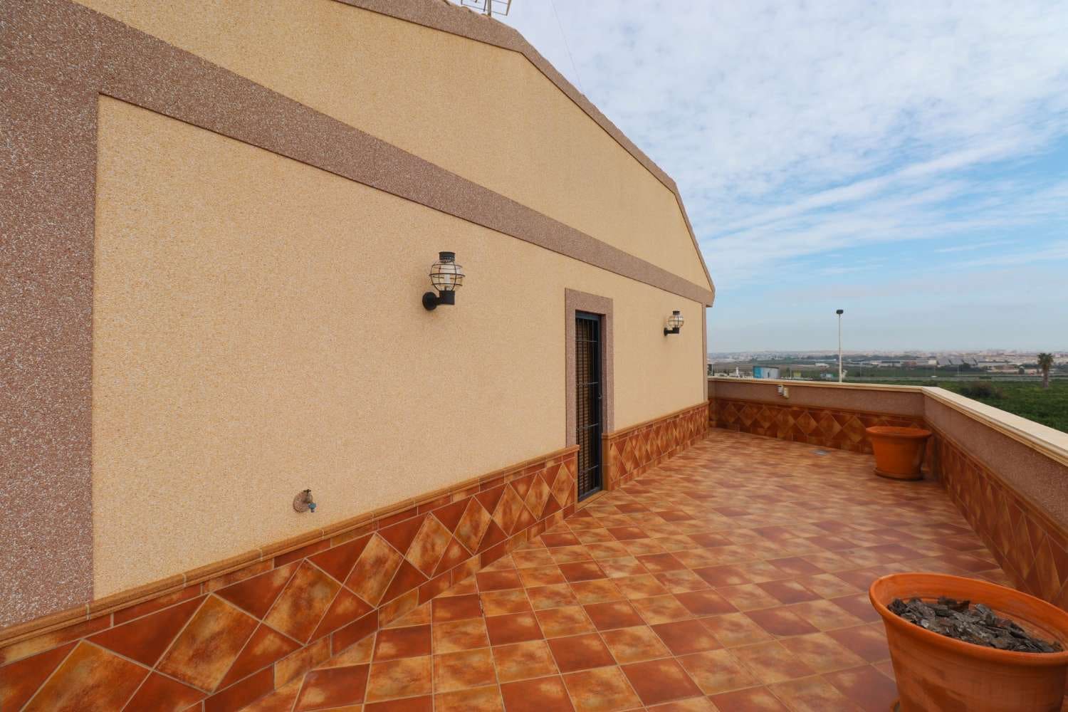 4 soveværelse Rækkehus til salg i Torrevieja med swimmingpool - € 450.000 (Ref: 8766668)