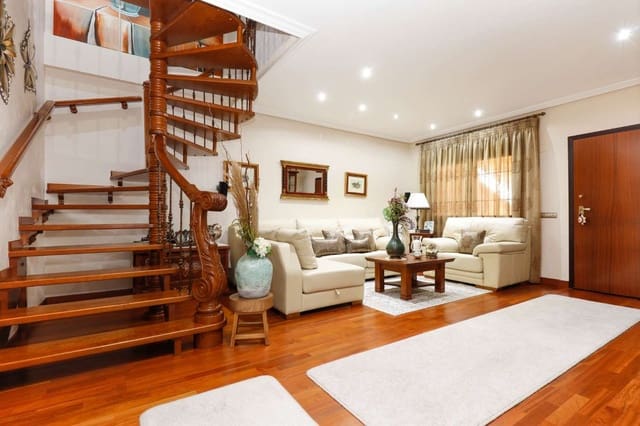 4 bedroom Terraced Villa for sale in Torrevieja with pool - € 450,000 (Ref: 8766668)